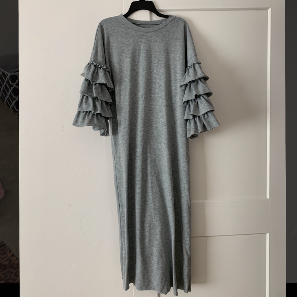 SOLD Grey Ruffle 3/4 Sleeve Sport Maxi